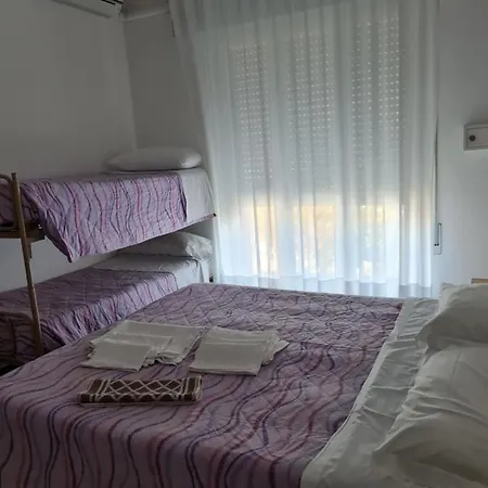 Marconi Miramare 3* רימיני