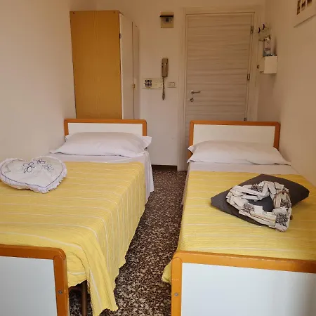 Marconi Miramare Hotel 3*