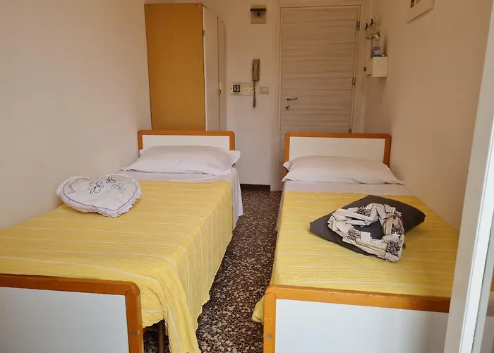 Marconi Miramare Hotel 3*