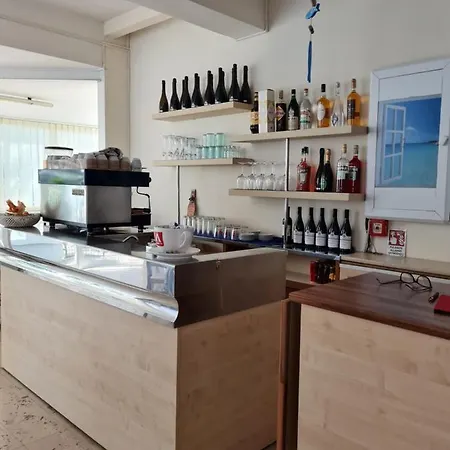 马可尼米拉马尔酒店 3* 里米尼