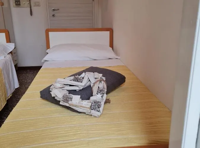 马可尼米拉马尔酒店